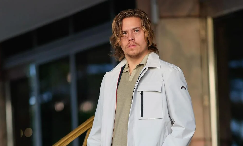 Dylan Sprouse Age, Wife, Net Worth, Instagram