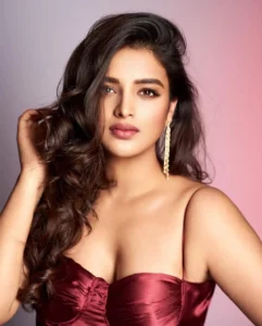 Nidhhi Agerwal Age, Height, Photos, Relationships