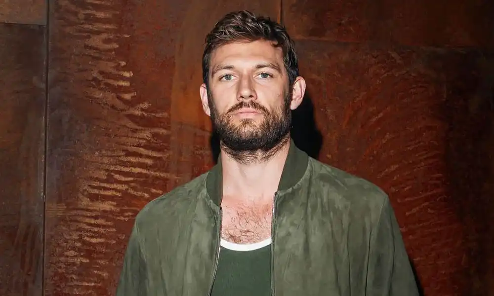Alex Pettyfer Age, Height, Wife, Relationship, Net Worth